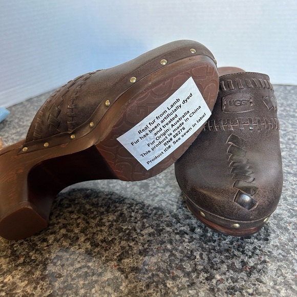 New women’s UGG clogs - Picture 7 of 7